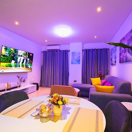 Piano And Gold At The Signature, Tetteh Quarshie Accra Exterior photo