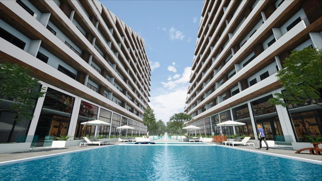 Piano And Gold At The Signature, Tetteh Quarshie Accra Exterior photo